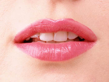 7 Ways To Avoid Creases In The Skin Around Your Lips